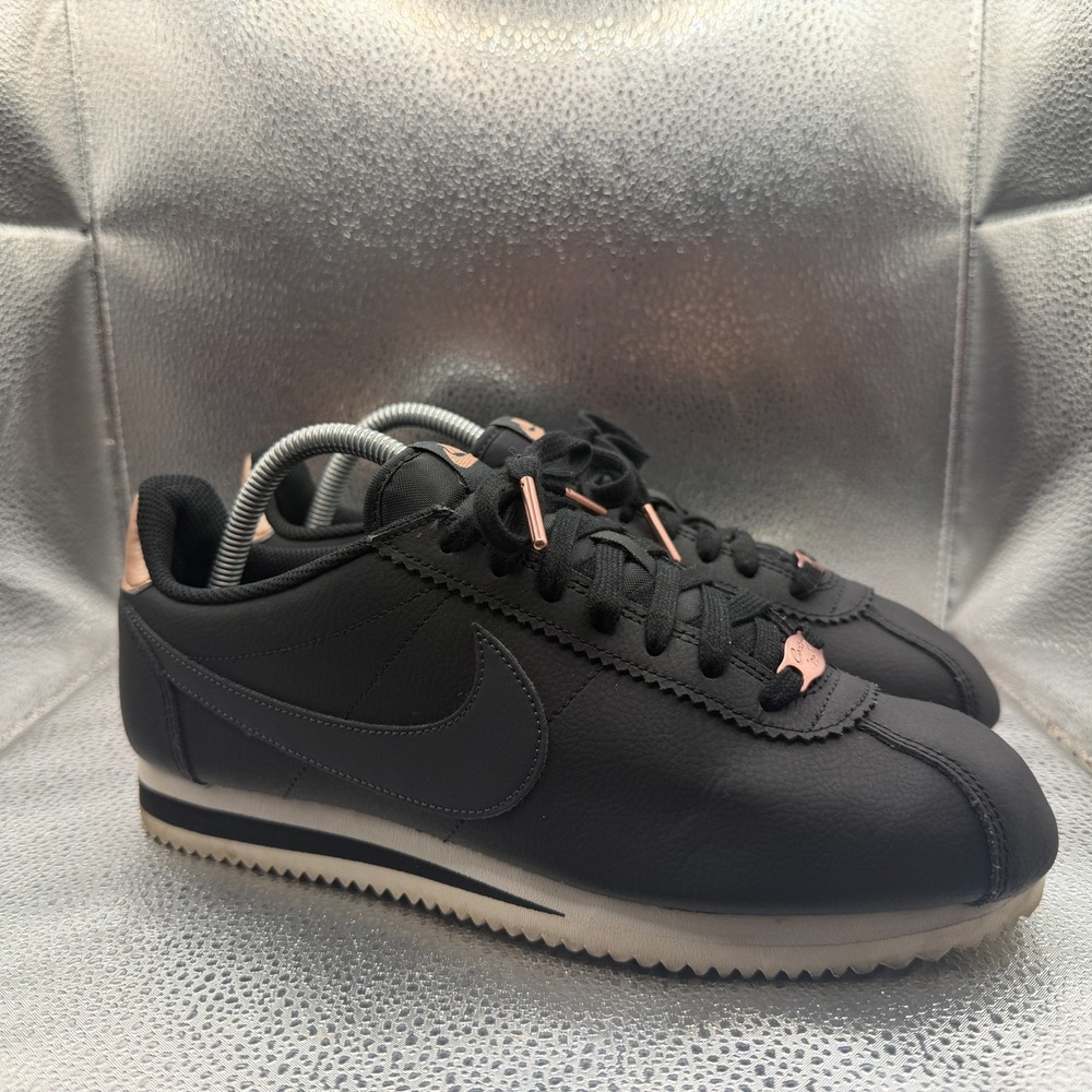 Size 9.5 Nike Classic Cortez 'Bronze Heel' Black Womens Shoe Sneakers AV4618-001